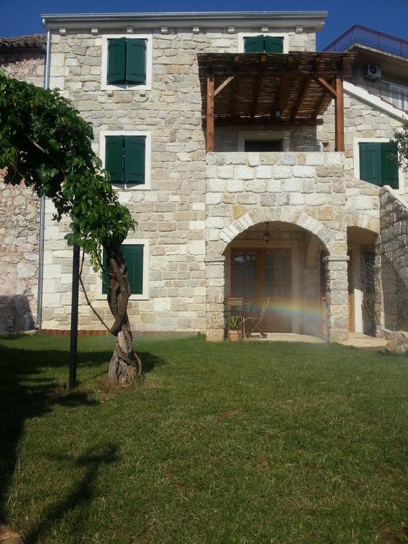 Appartement Dvori Svetog Mihaela à Šibenik Chambre photo