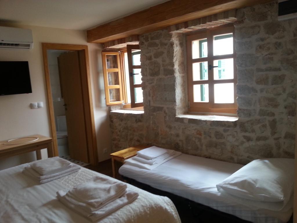 Appartement Dvori Svetog Mihaela à Šibenik Chambre photo