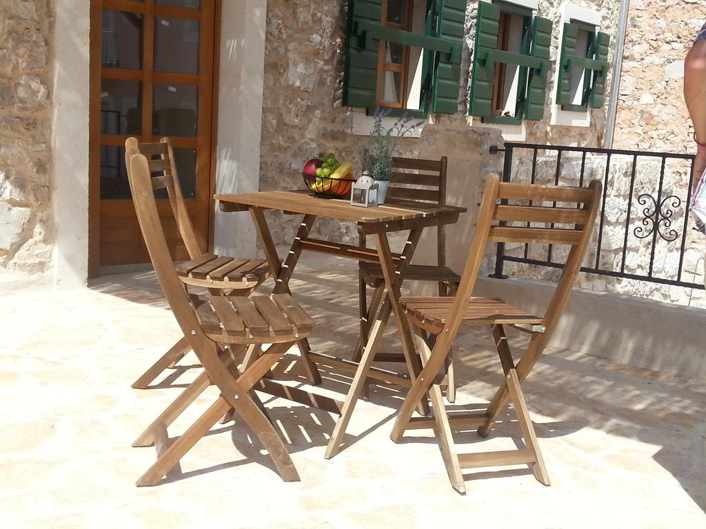 Appartement Dvori Svetog Mihaela à Šibenik Chambre photo