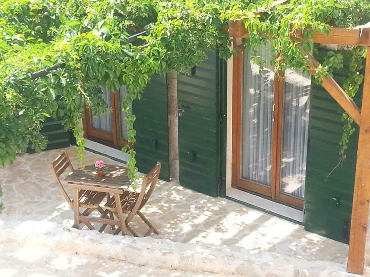 Appartement Dvori Svetog Mihaela à Šibenik Extérieur photo